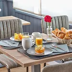 Restaurant L'atlantique 2* סן ז'אן דה מון